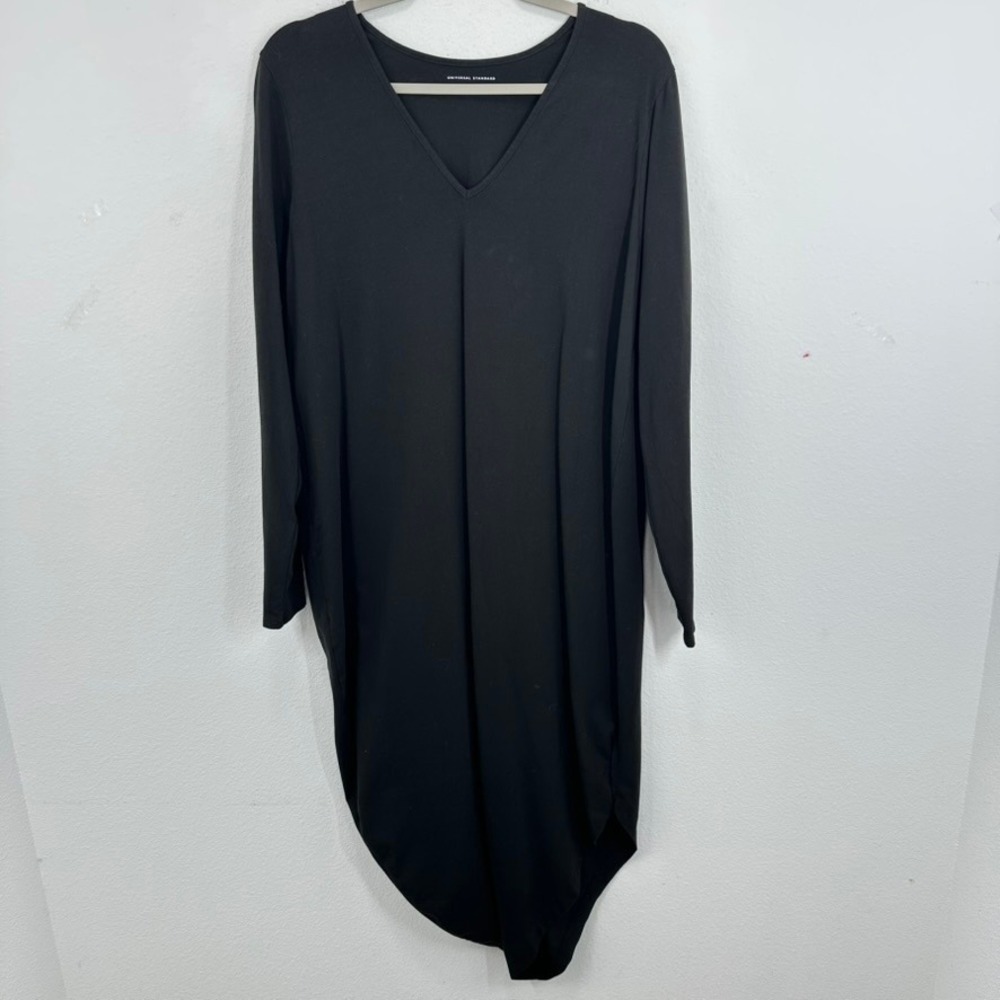 Universal Standard Iconic Classic Long Sleeve V-Neck Geneva Dress Relaxed Fit